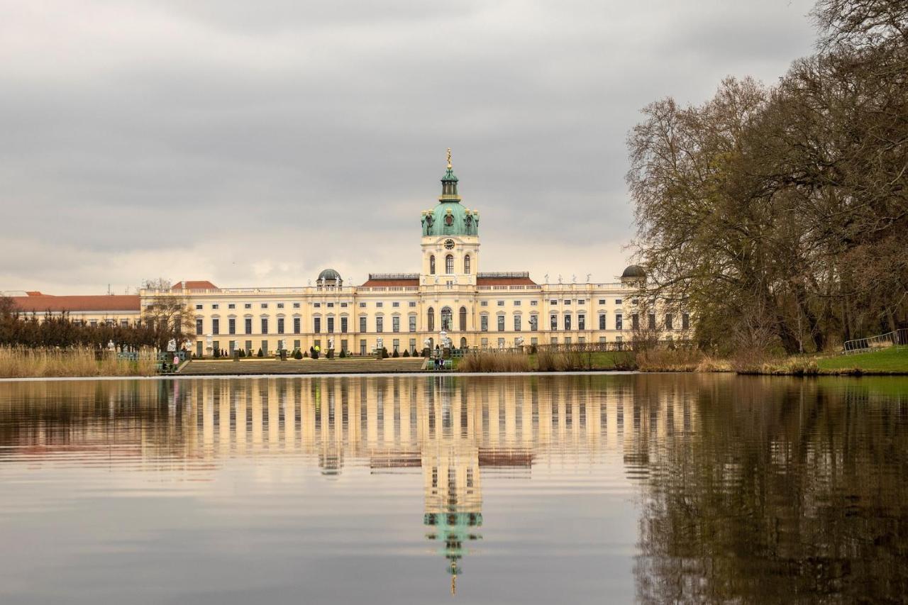 Arbio I Design Near Charlottenburg Palace Apartment