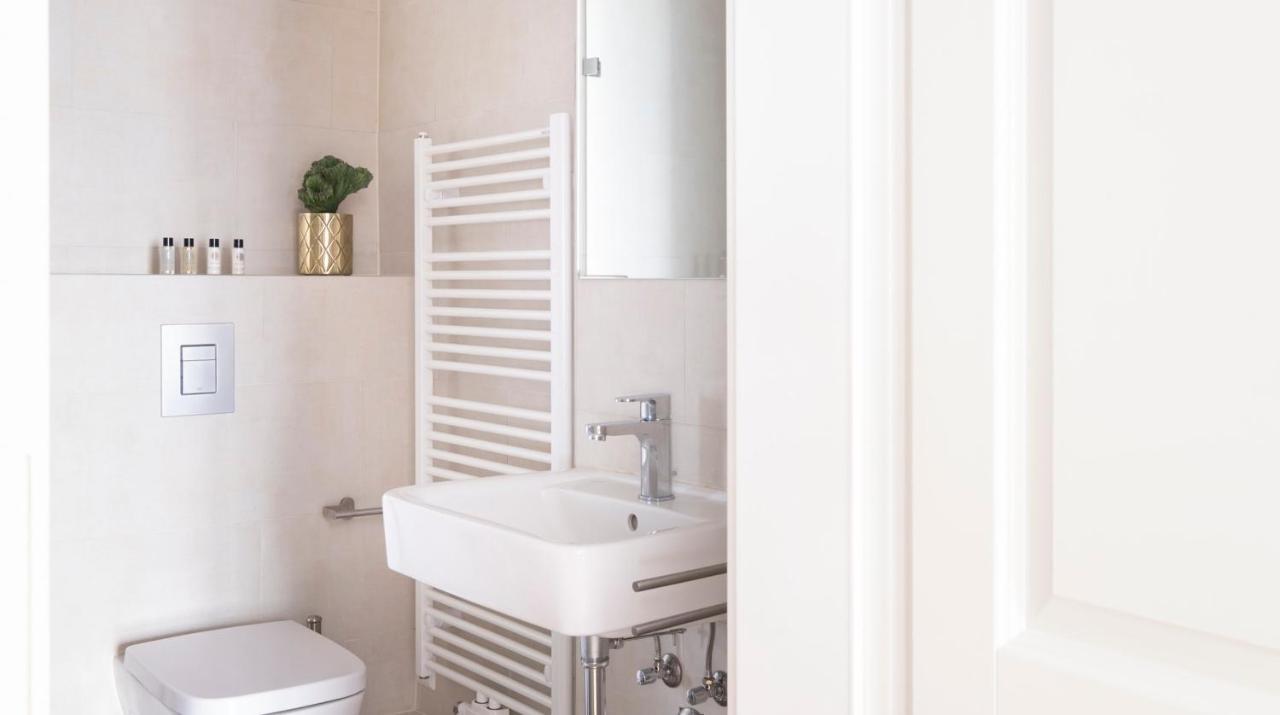 Apartment Arbio I Design Near Charlottenburg Palace *