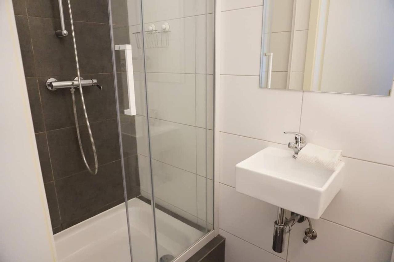 2 Bedroom Flat For Families & Calm Guests * Berlin
