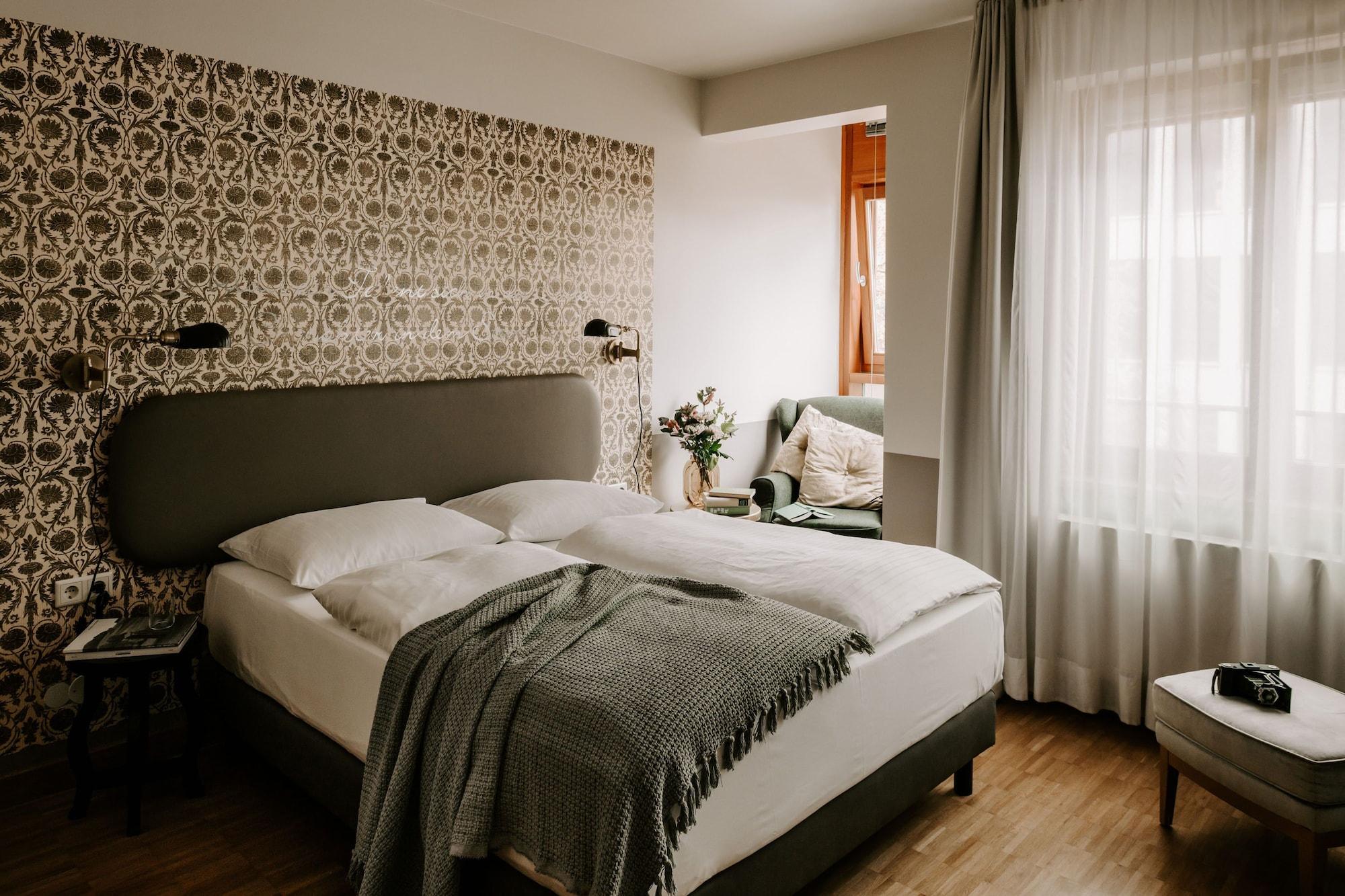 Townhouse 4*
