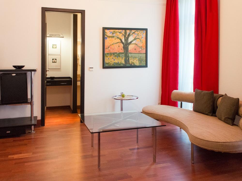Dormero Ku'damm Hotel 4*