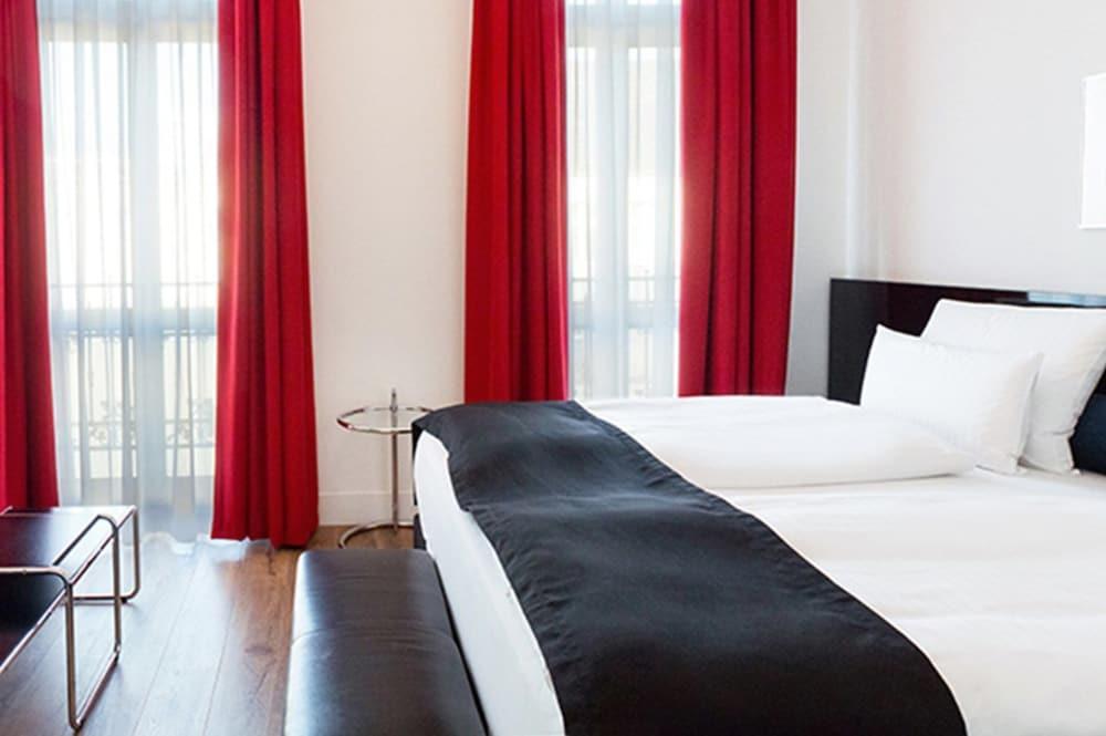 Hotel Dormero Ku'damm 4*