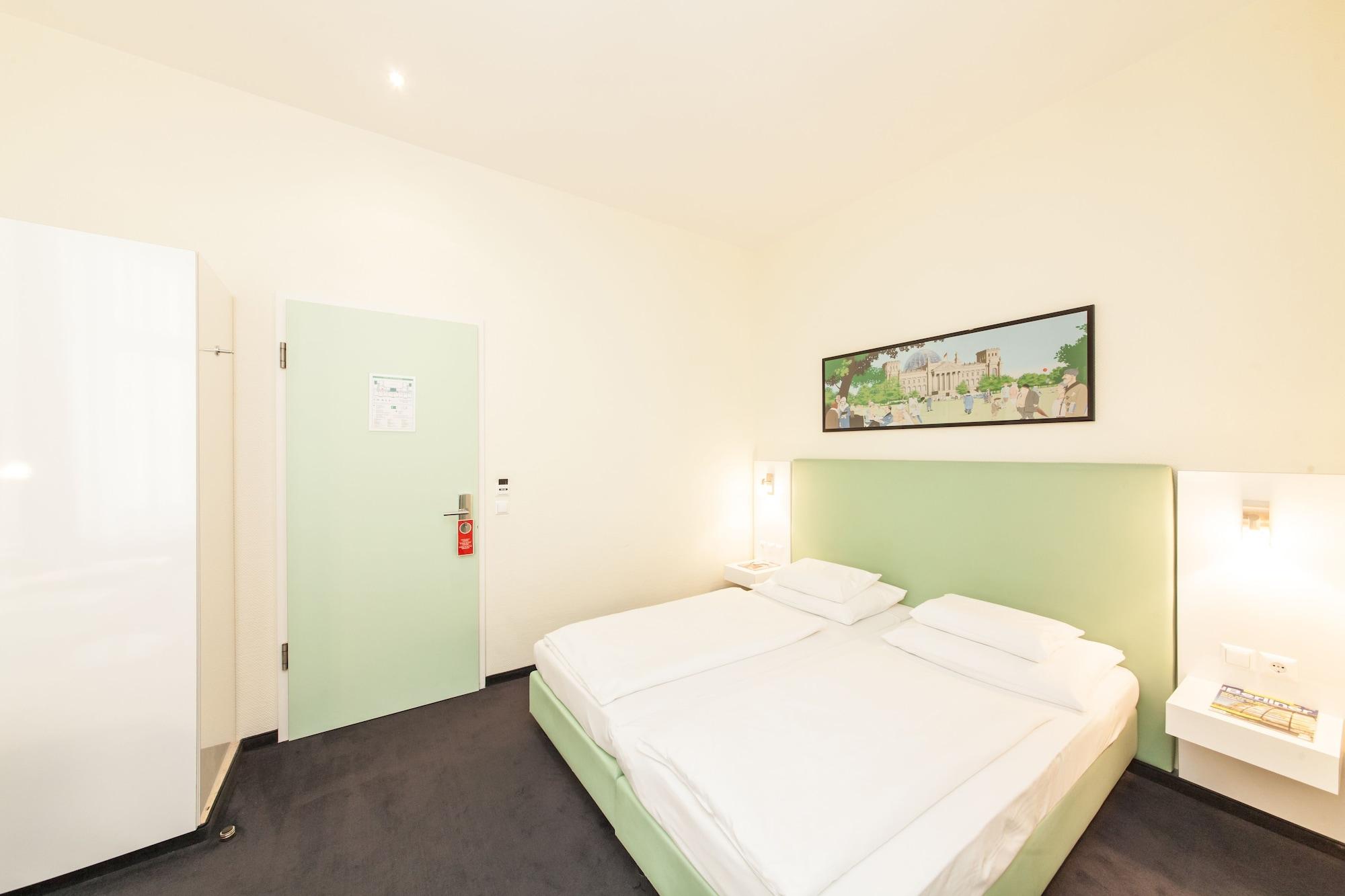 Garner - Checkpoint Charlie By Ihg Hotel