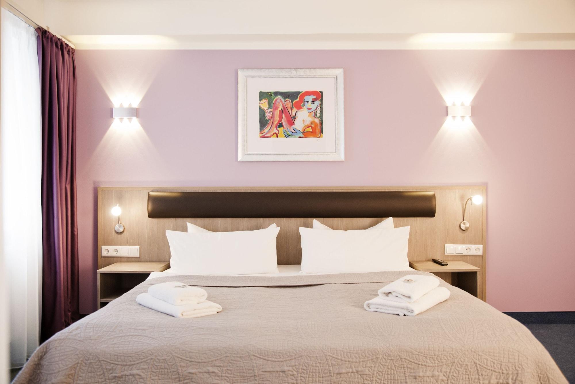 Hotel Nikolai 3*