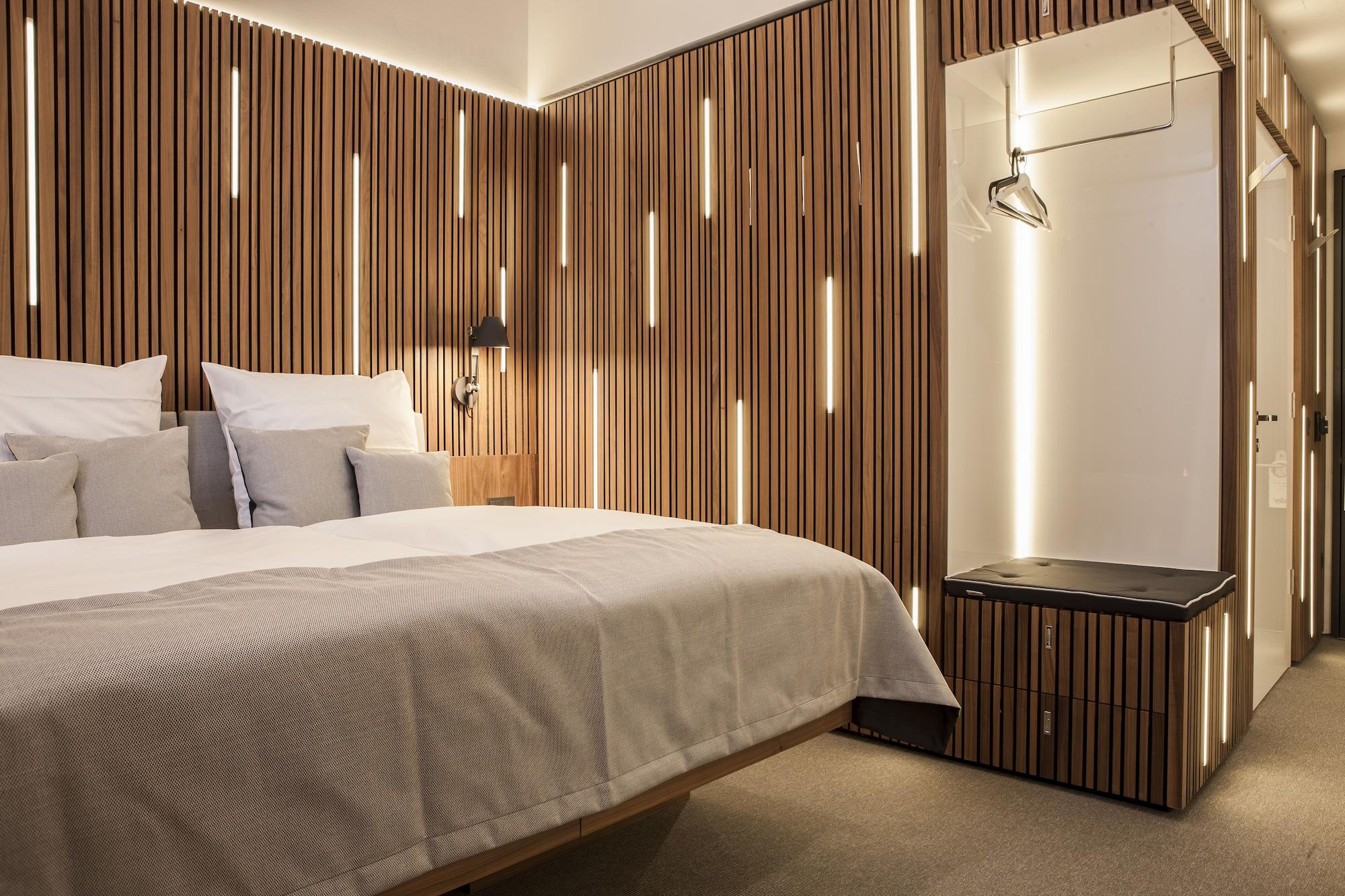 H24 Lichtenberg Hotel 3*