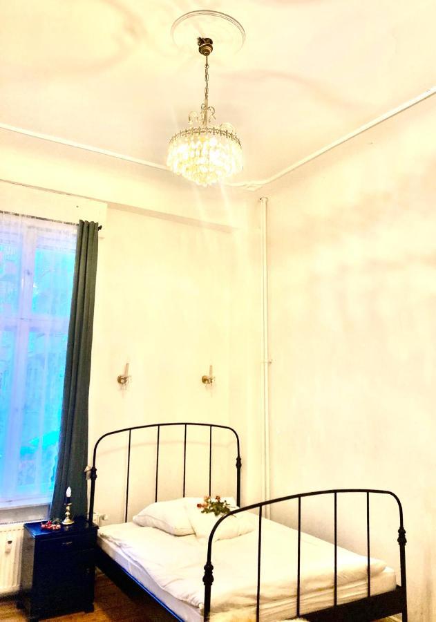 Boutique Altbau Apartment Wedding