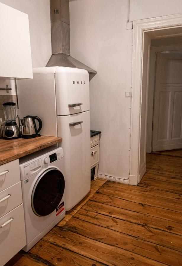 Boutique Altbau Apartment Wedding Berlin