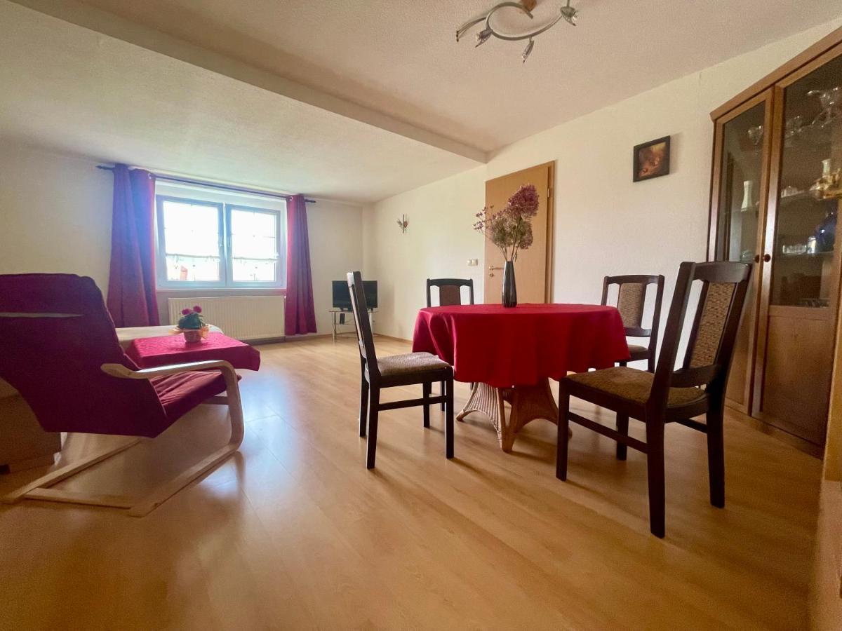 Biesdorf-verkehrsguenstig Und Ruhig Apartment *