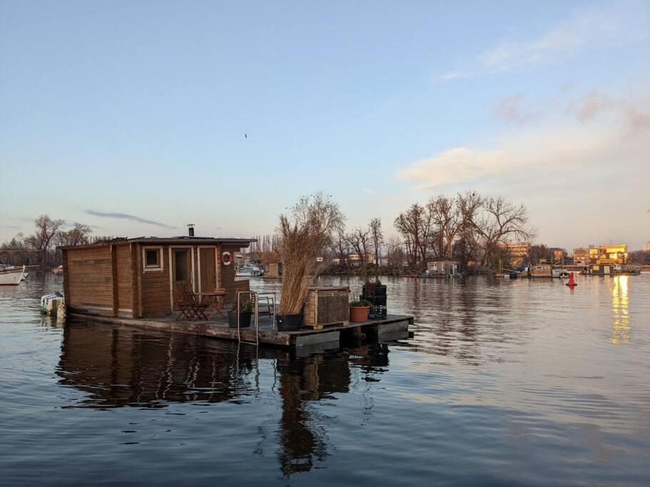 Hausboot Mit Hottub In *