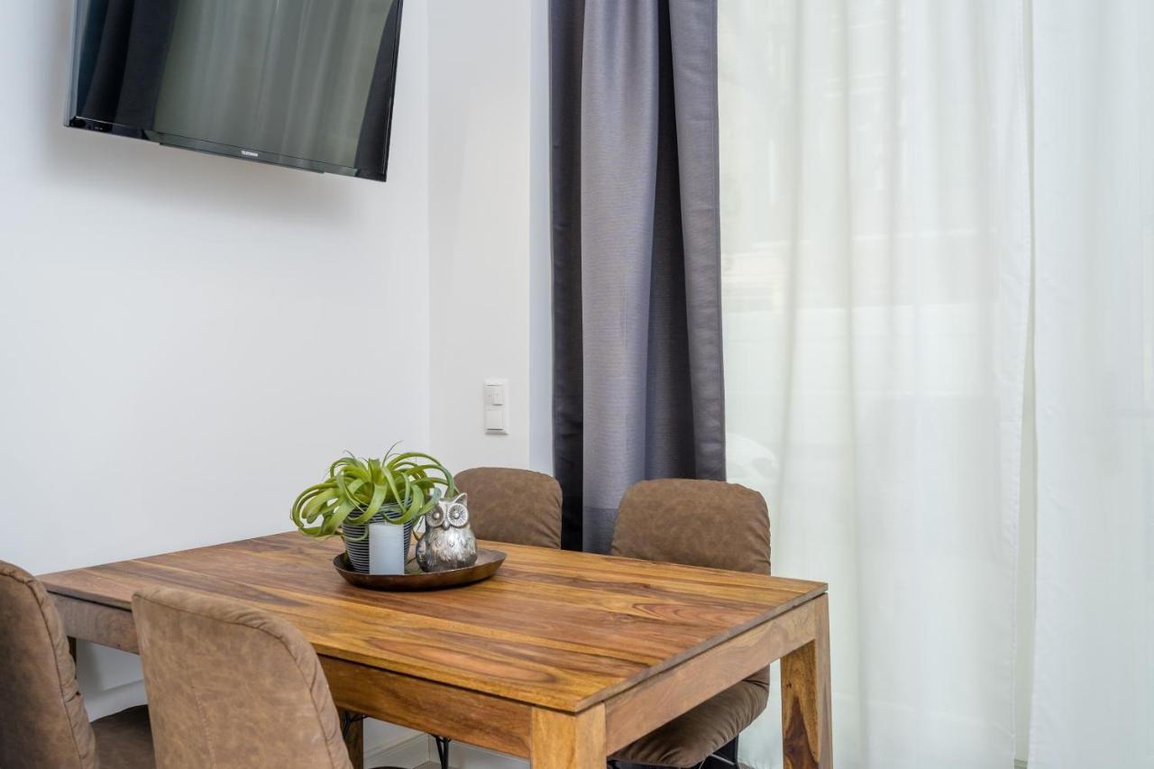 The Lohmeyerstr Vh Rechts, Lovely 2 Bedroom Up To 4 Lejlighed *