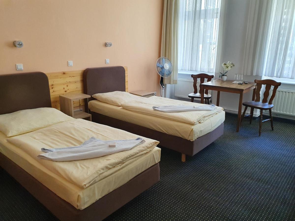Zum Lichtenberger Guest house *