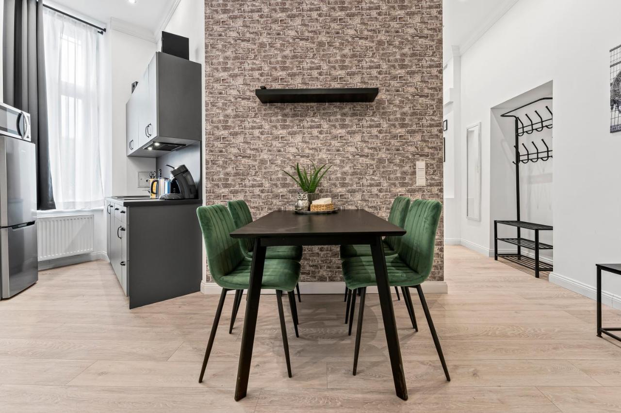 The Mierendorf Hinterhaus, 2 Bed Up To 4 People