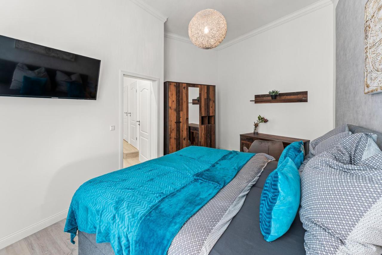 Apartment The Mierendorf Hinterhaus, 2 Bed Up To 4 People Berlin