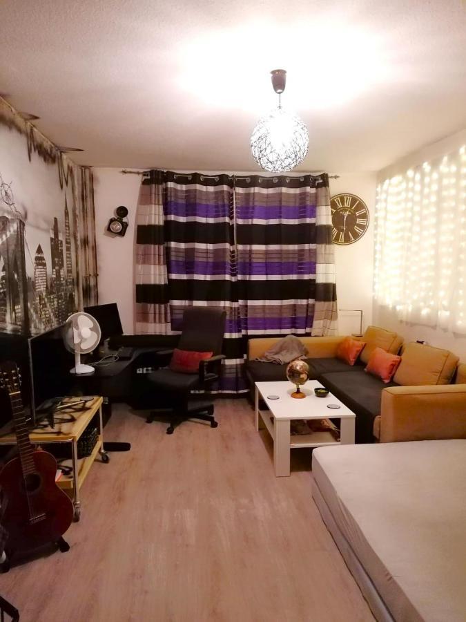 Trendy Cool And Cozy Big In A Area 12 Min Near From The Center Privat bolig Berlin