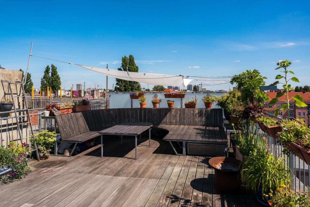 Apartment Rooftop Terrace Oasis