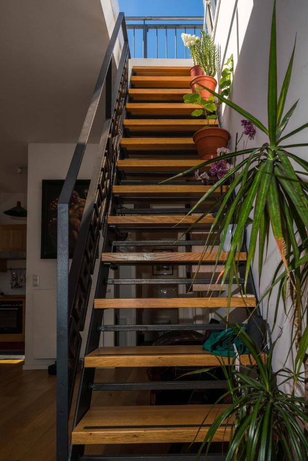 Rooftop Terrace Oasis Apartment