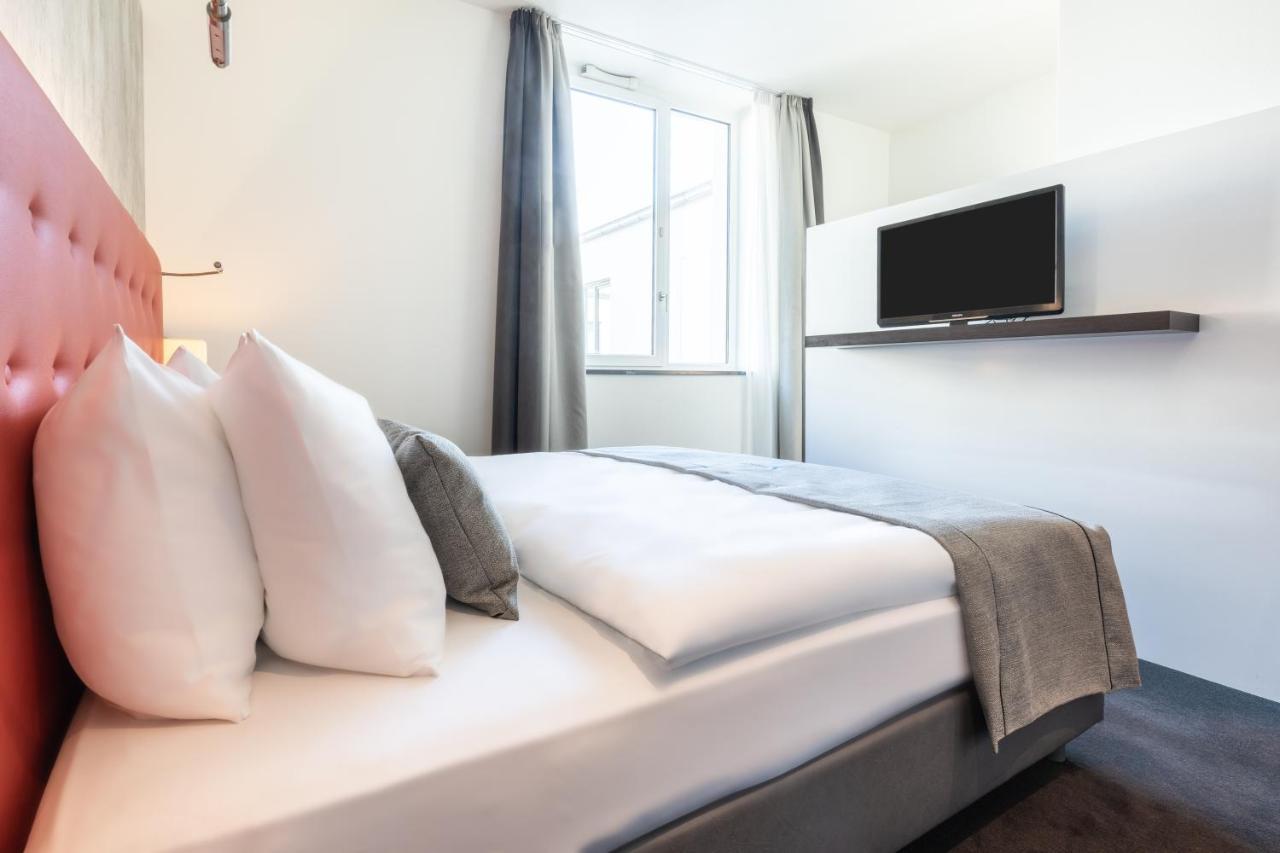Select The Wall - Lejlighedshotel