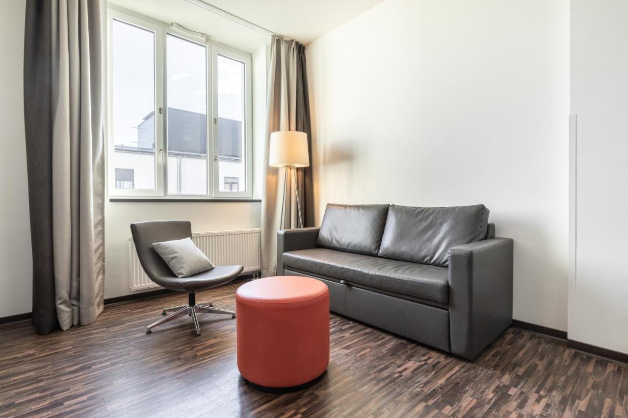 Select The Wall - Lejlighedshotel 4*