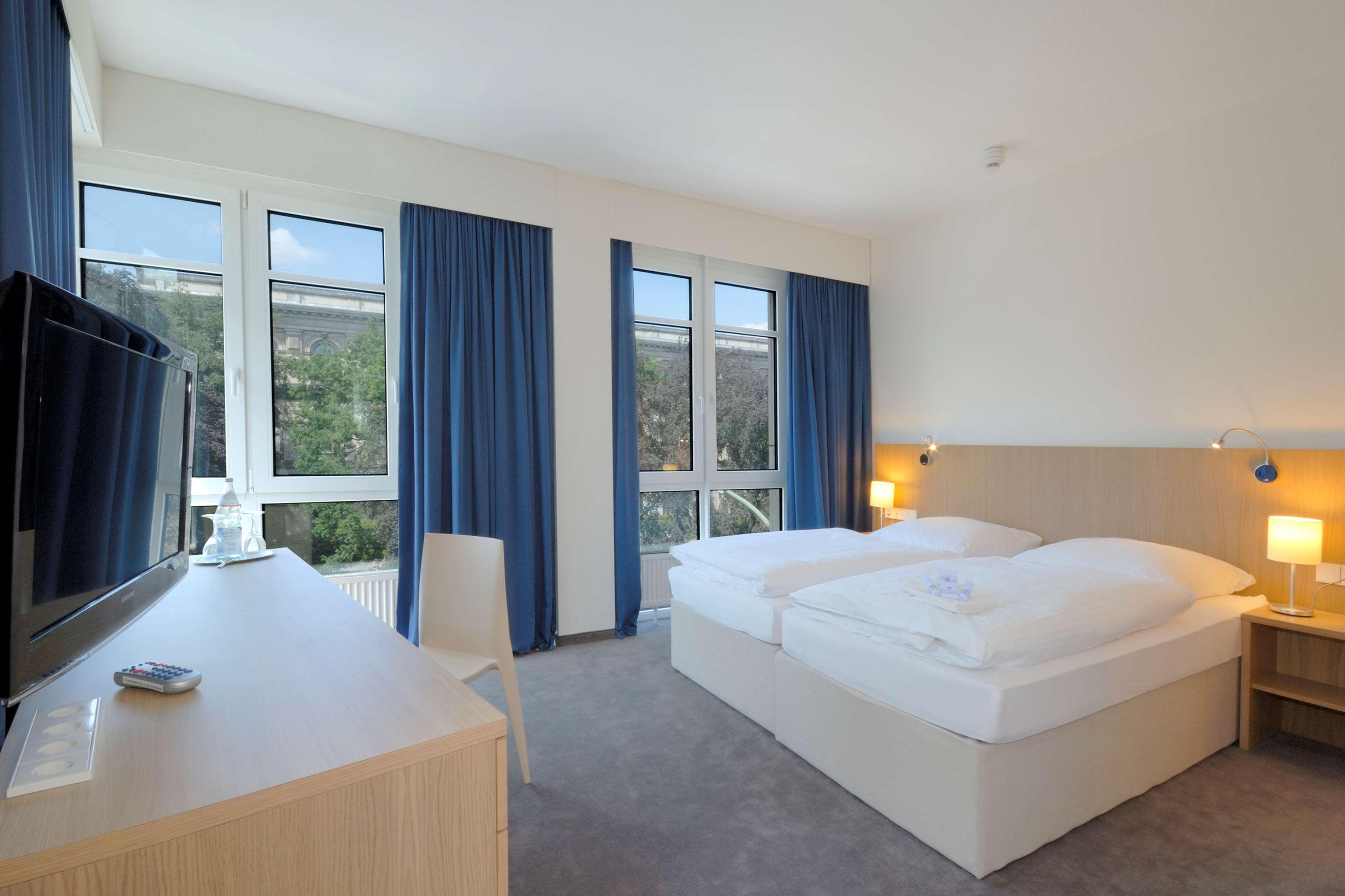 Hotel Mitte By Campanile 3*