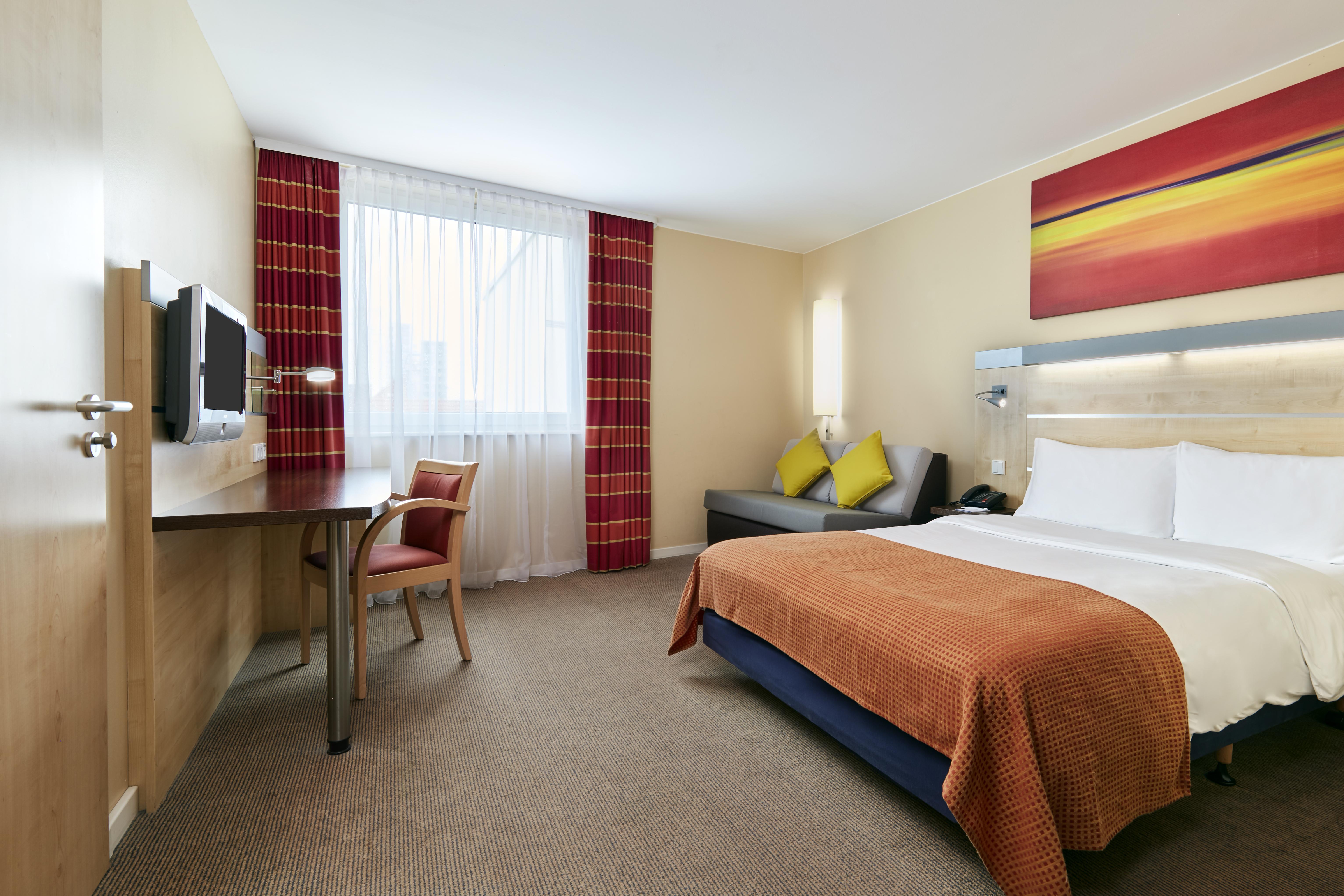 Hotel Express Centre West