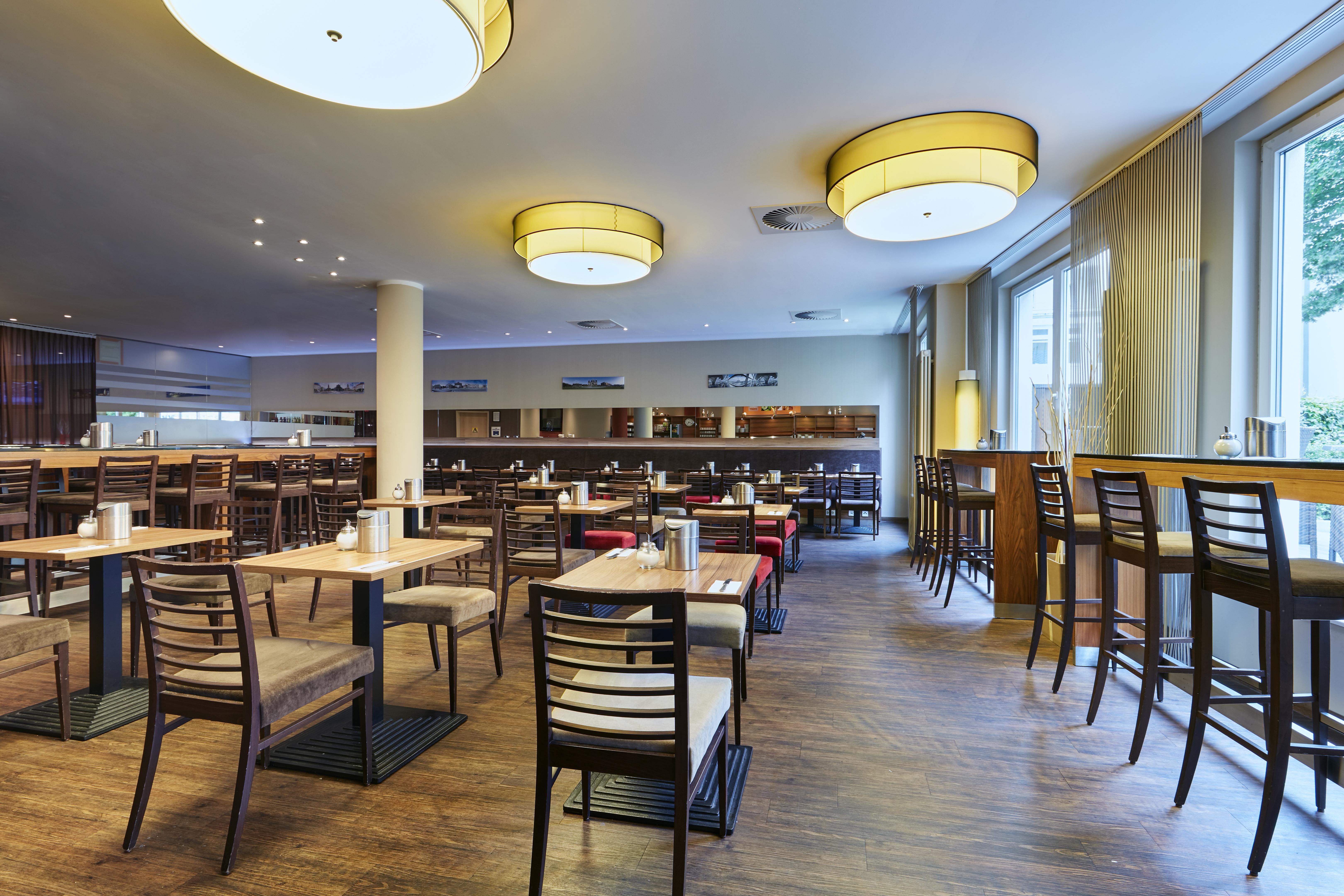 Hotel Express Centre West