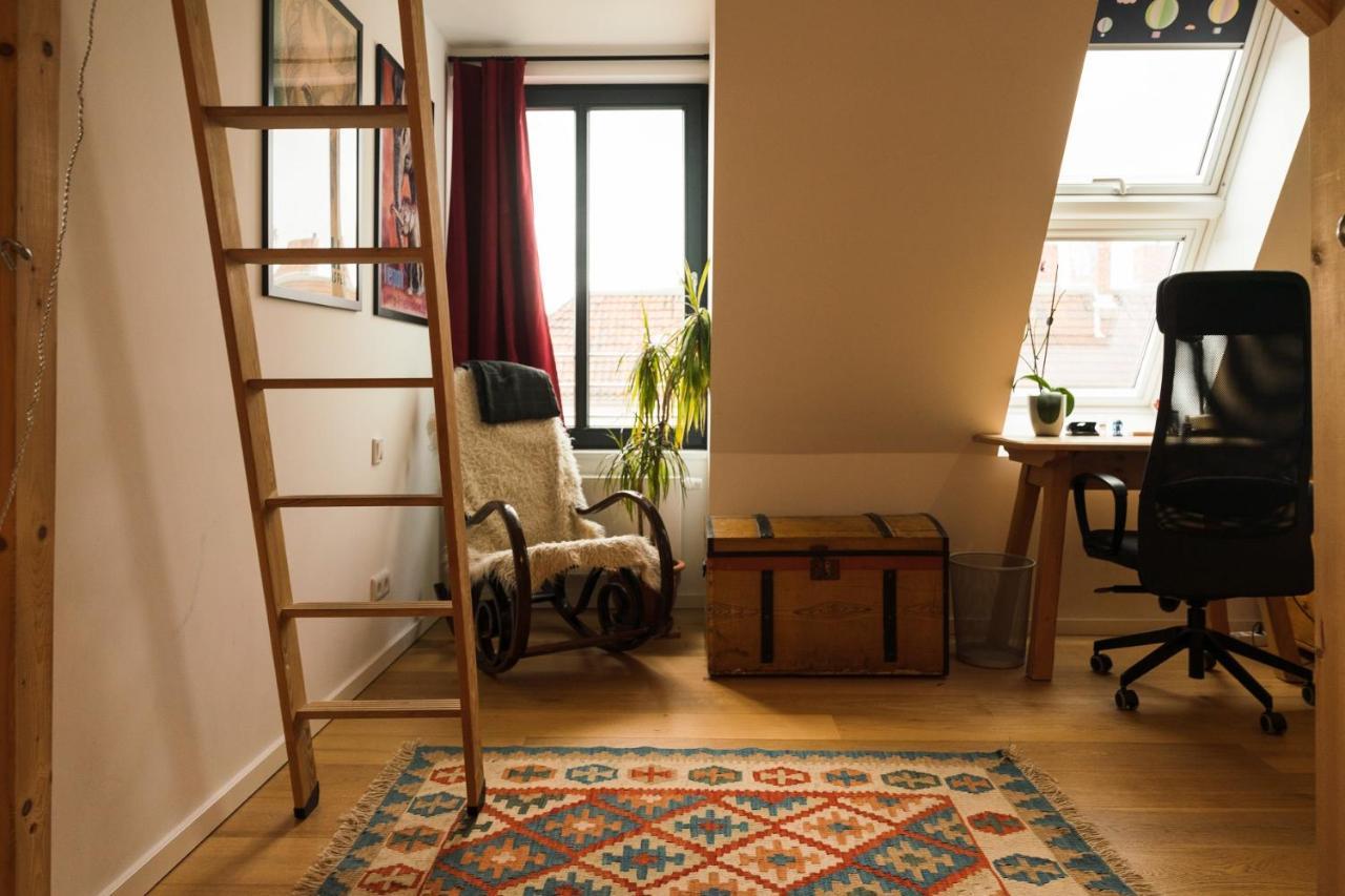 Rooftop Terrace Oasis Apartment *