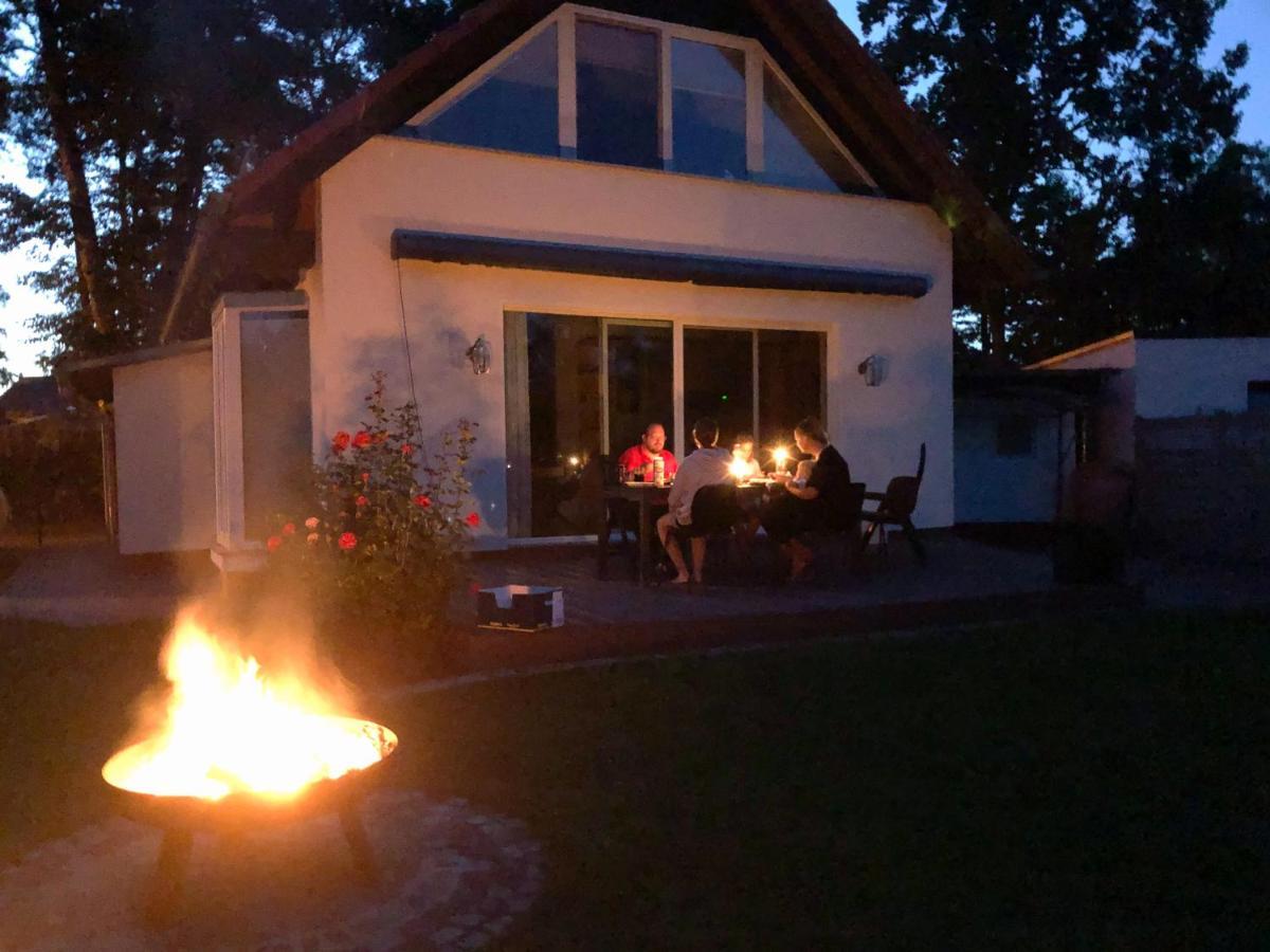 Ferienhaus Direkt An Der Spree Mit Kleinem Hafen Und Whirlpool Berlin