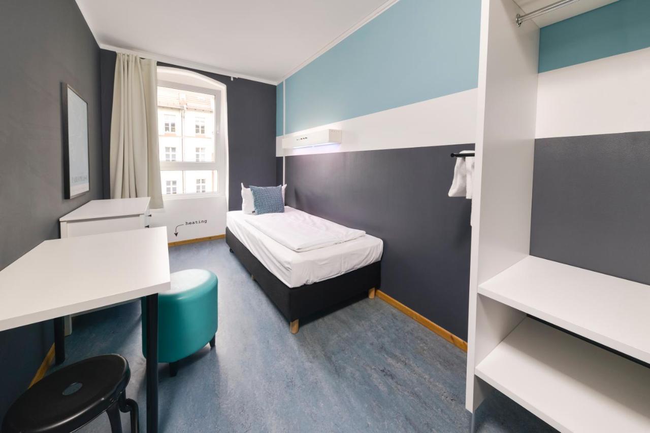Hostel Old Town *