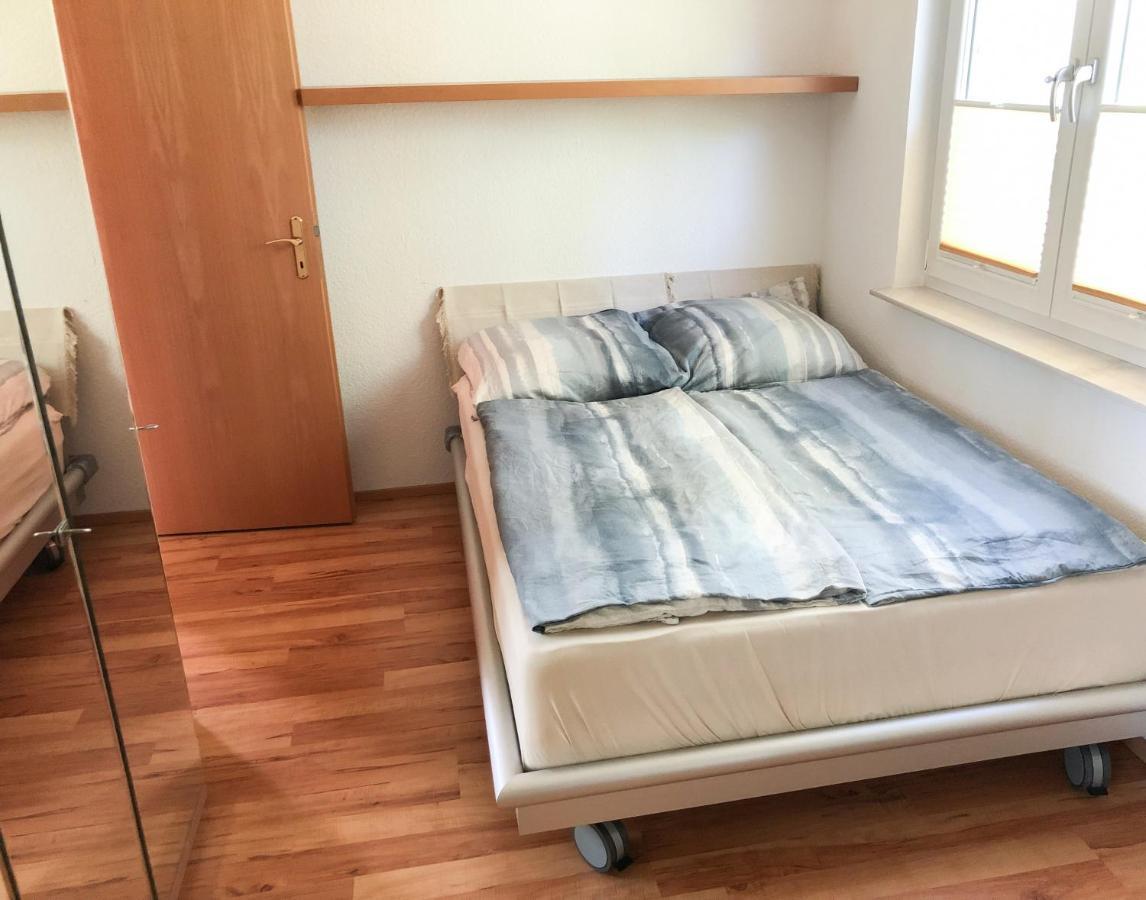Direkt An Der Spree Mit Kleinem Hafen Und Whirlpool Ferienhaus Berlin