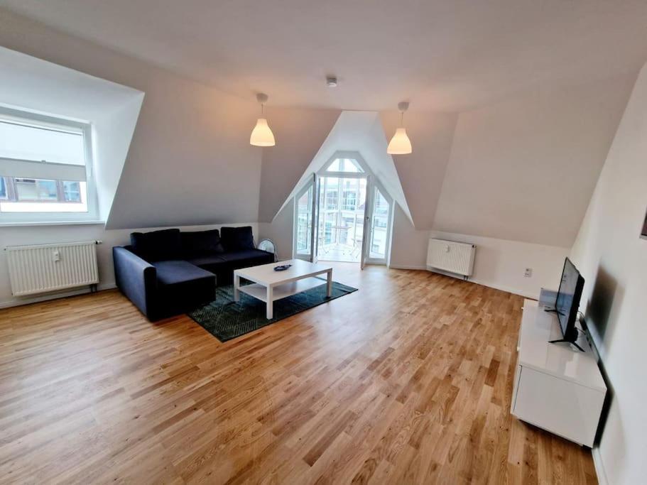 Stylish In The Center Of 52 Apartment *
