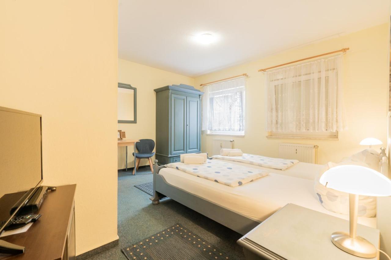 Dori's 108 Hotel