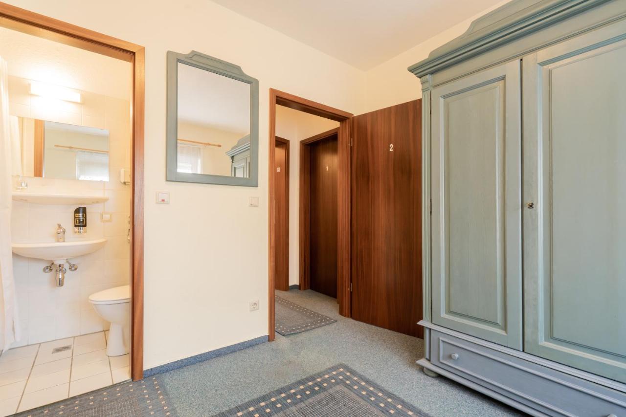 Hotel Dori's 108