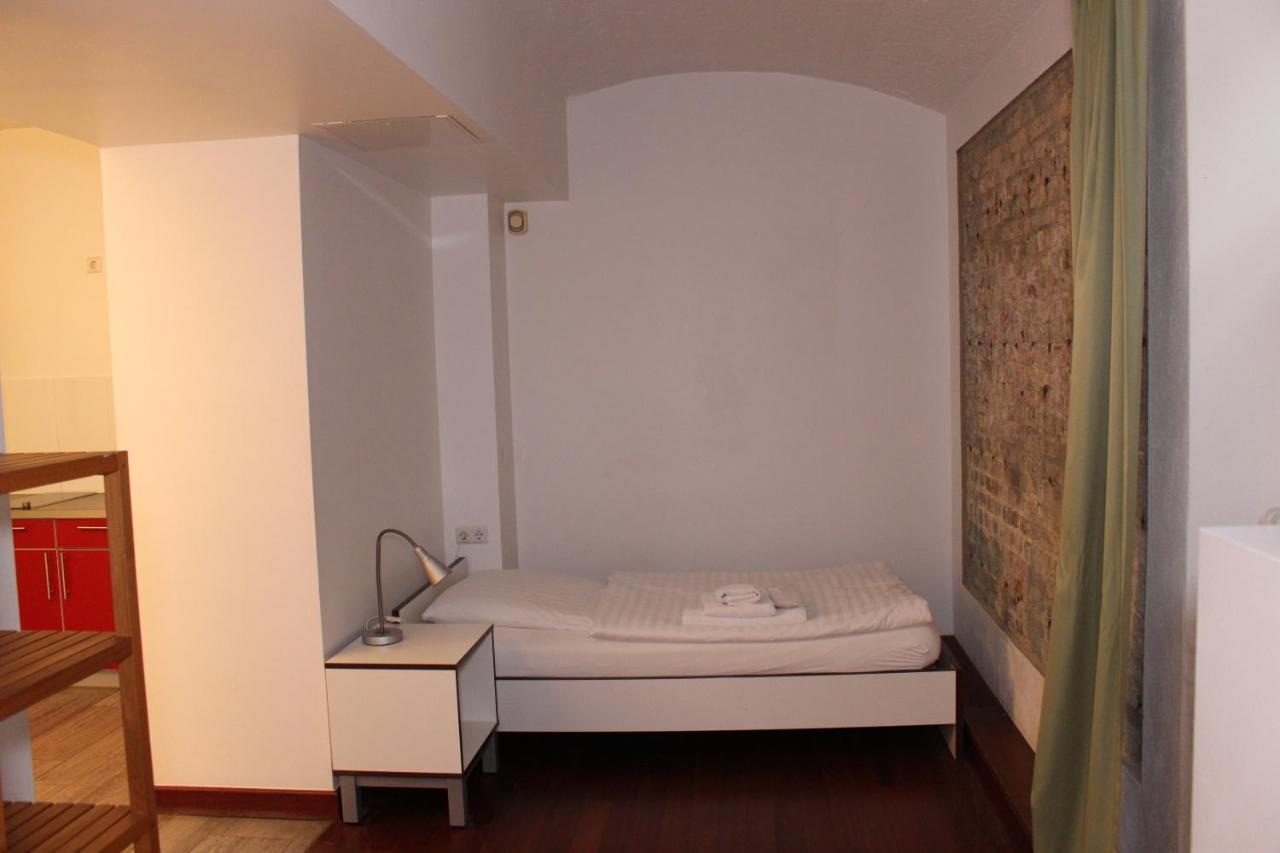 Gls Hotel