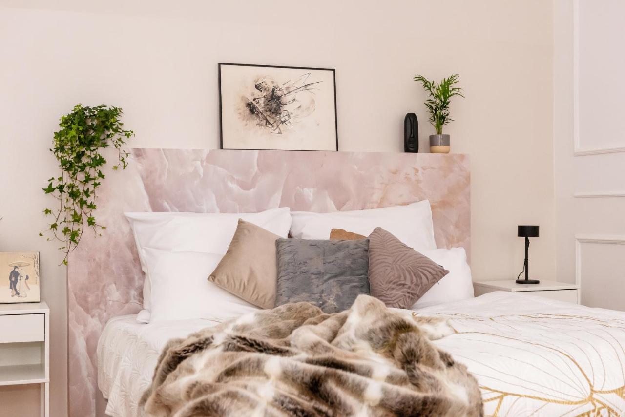 90sqm 2br Biz Loft - 5min Station *