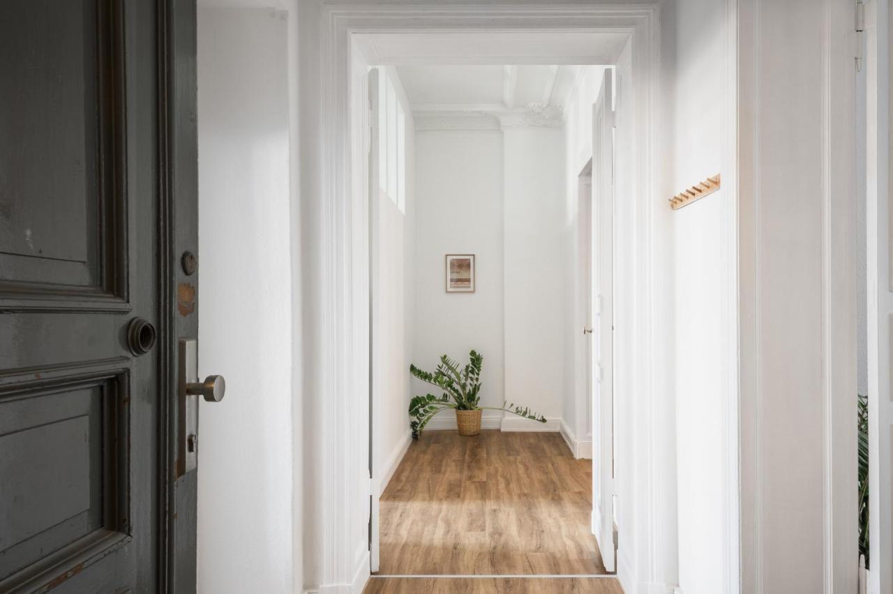 Riesiges Nahe Kudamm Sehr Schoner Altbau 123m2 Gross 12 Gaste Lejlighed Berlin