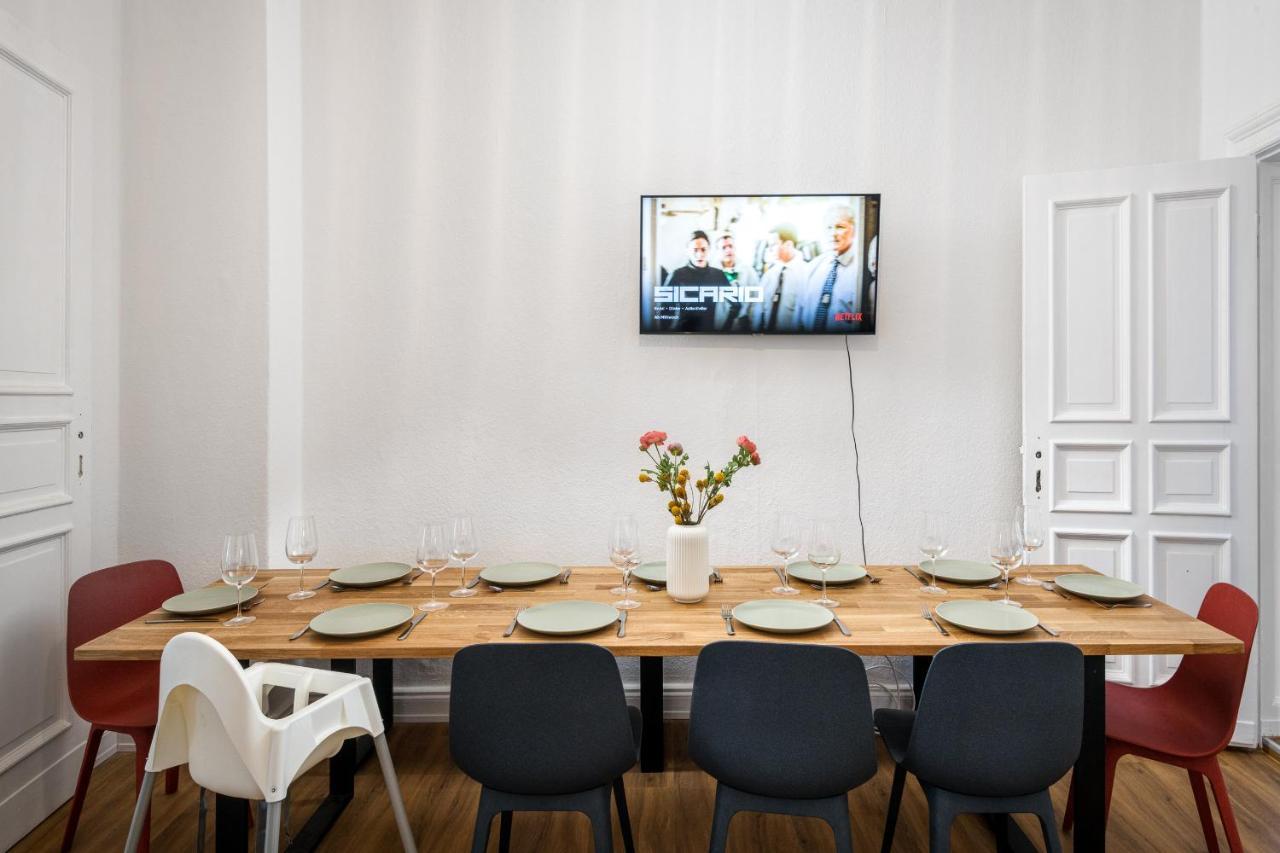 Riesiges Nahe Kudamm Sehr Schoner Altbau 123m2 Gross 12 Gaste