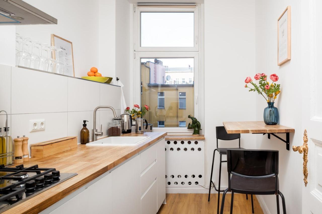 Riesiges Nahe Kudamm Sehr Schoner Altbau 123m2 Gross 12 Gaste Berlin