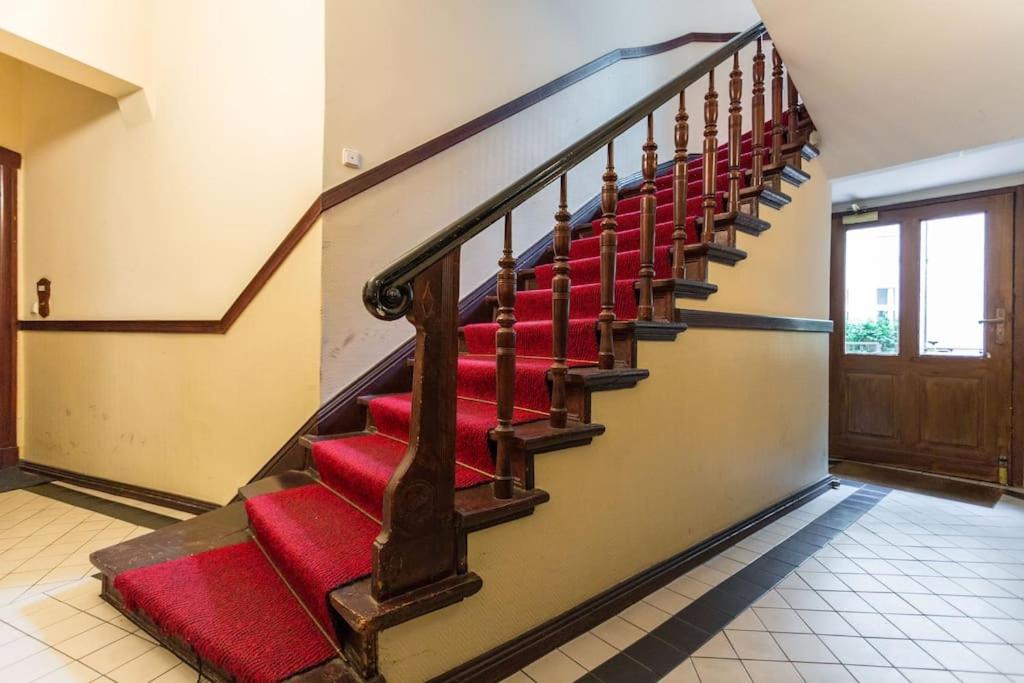 Zentrale Altbauwohnung Im Helmholtzkiez Apartment