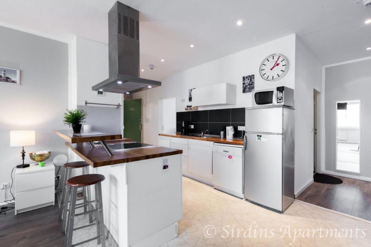 Big Fancy Center Apartment *