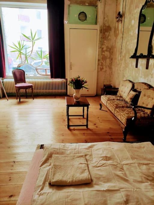 Schoeneberg Flat & Art Gallery Berlin