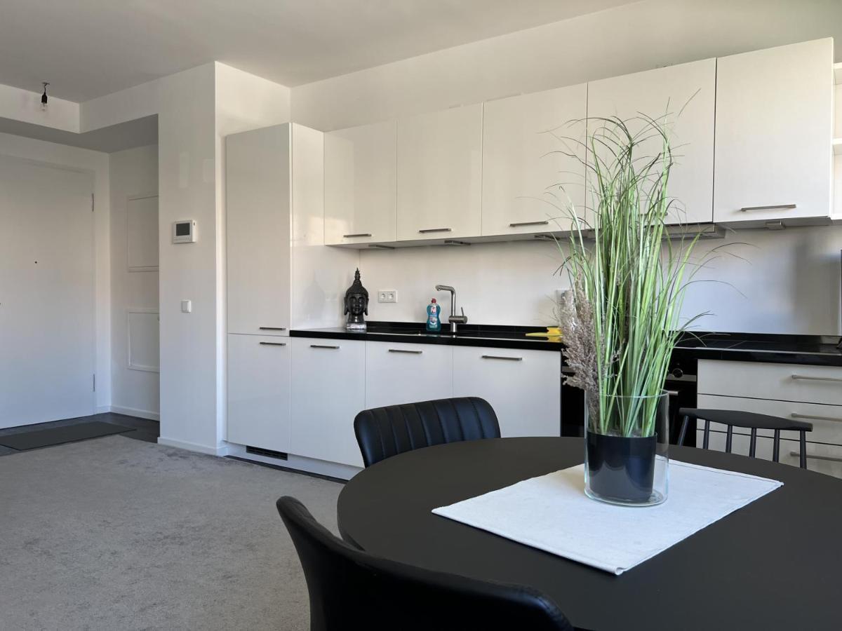 Luxury Waterfront Lejlighed