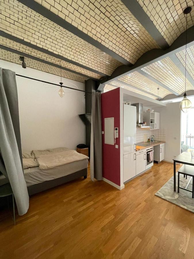 Industrial Loft Im Herzen Berlins Apartment