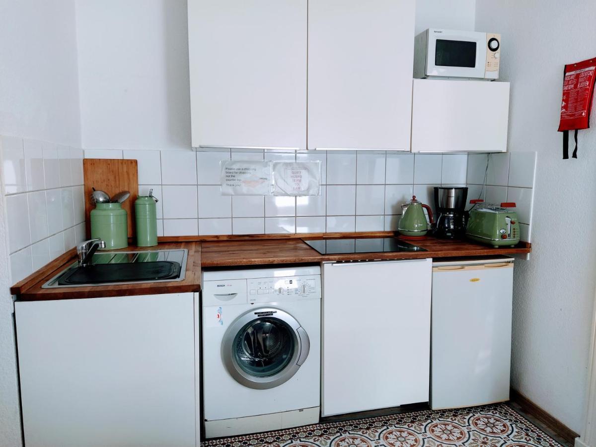 2 Bedroom Flat For Families & Calm Guests * Berlin