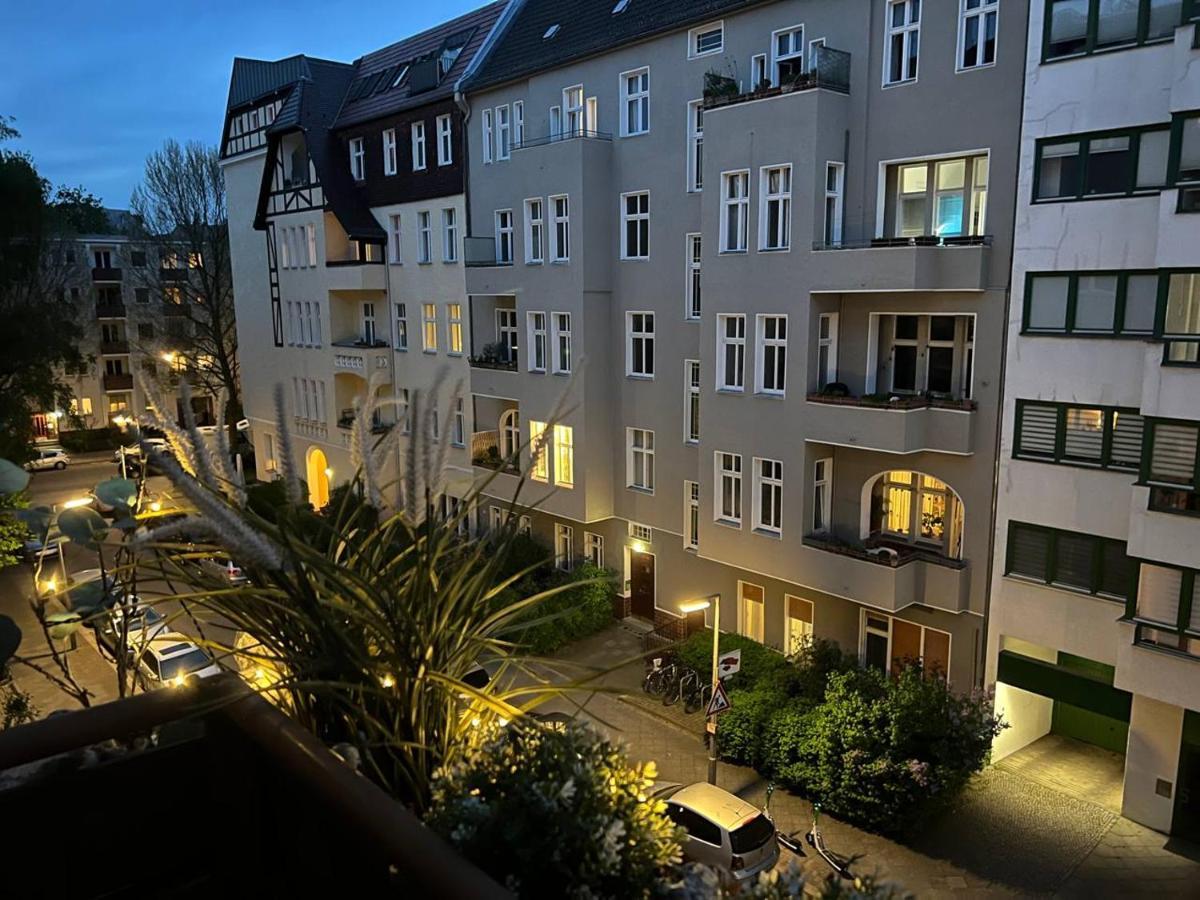 Cozy Modern With Small Balcony In The Heart Of *