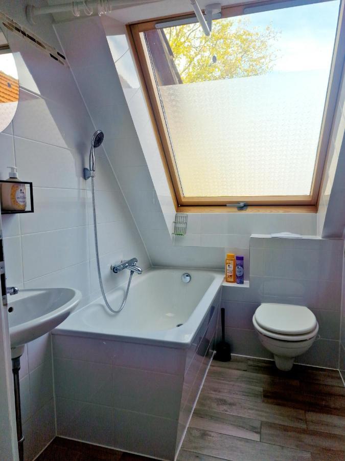 Apartment With Parking In 11