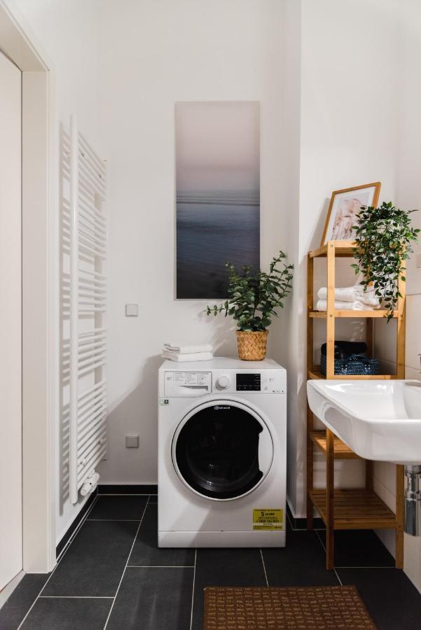 Apartment 165m2 Downtown Family 5br, 3bath, Kids Room, 11min Alexanderplatz *