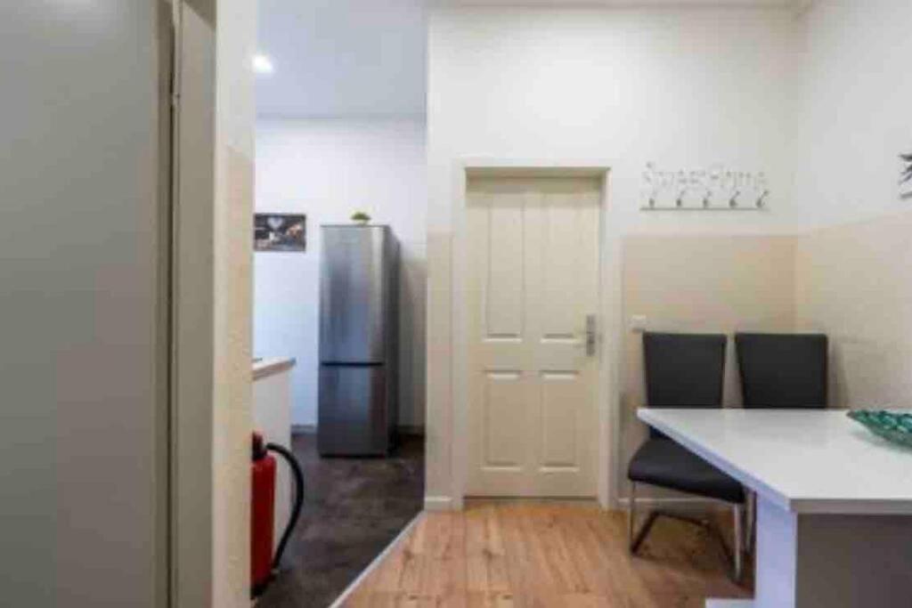 Apartment Big Fancy Center