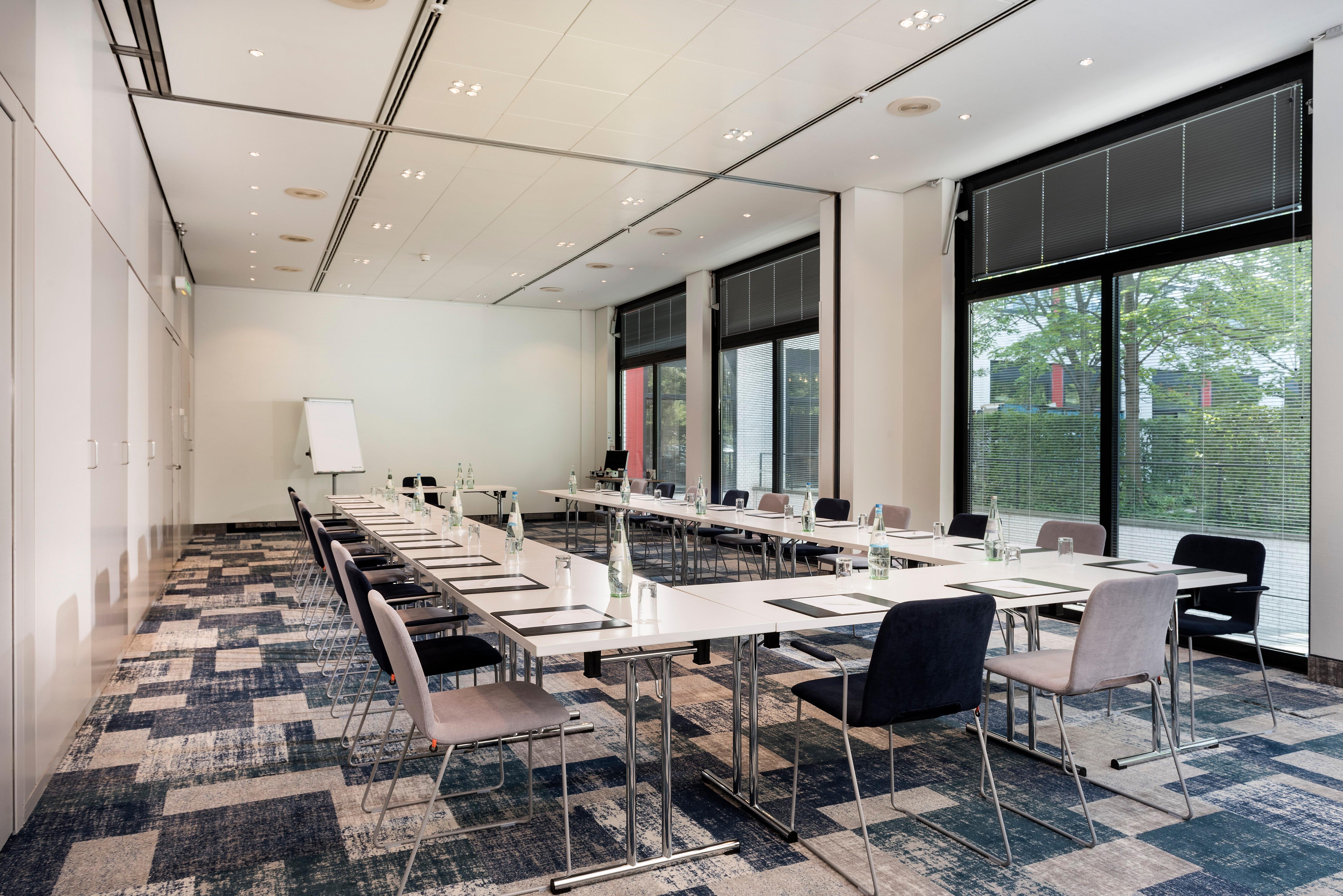 Hotel City-west By Ihg Berlin