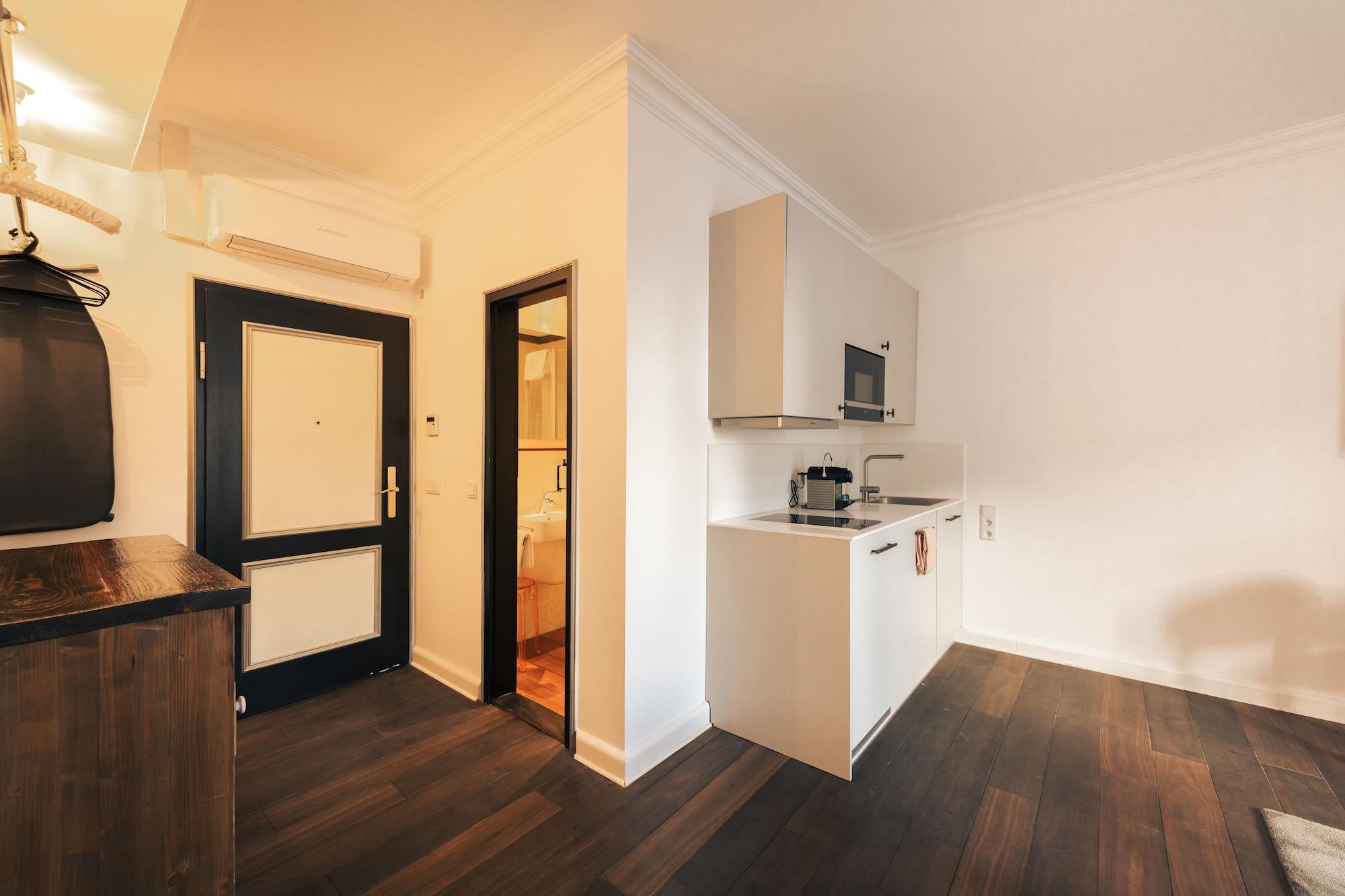 Bob W Mitte 4* Berlin