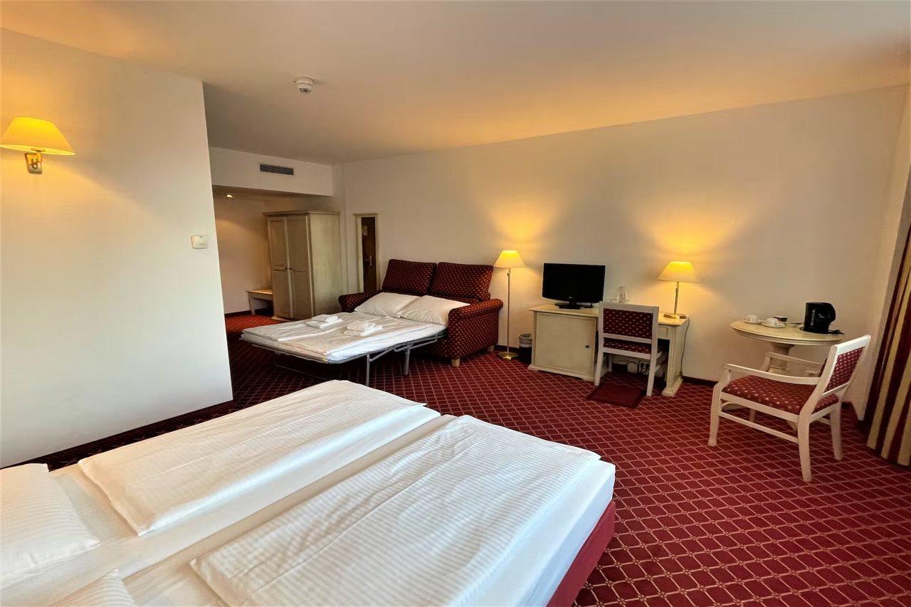 Chateau Kurfuerstendamm 4*